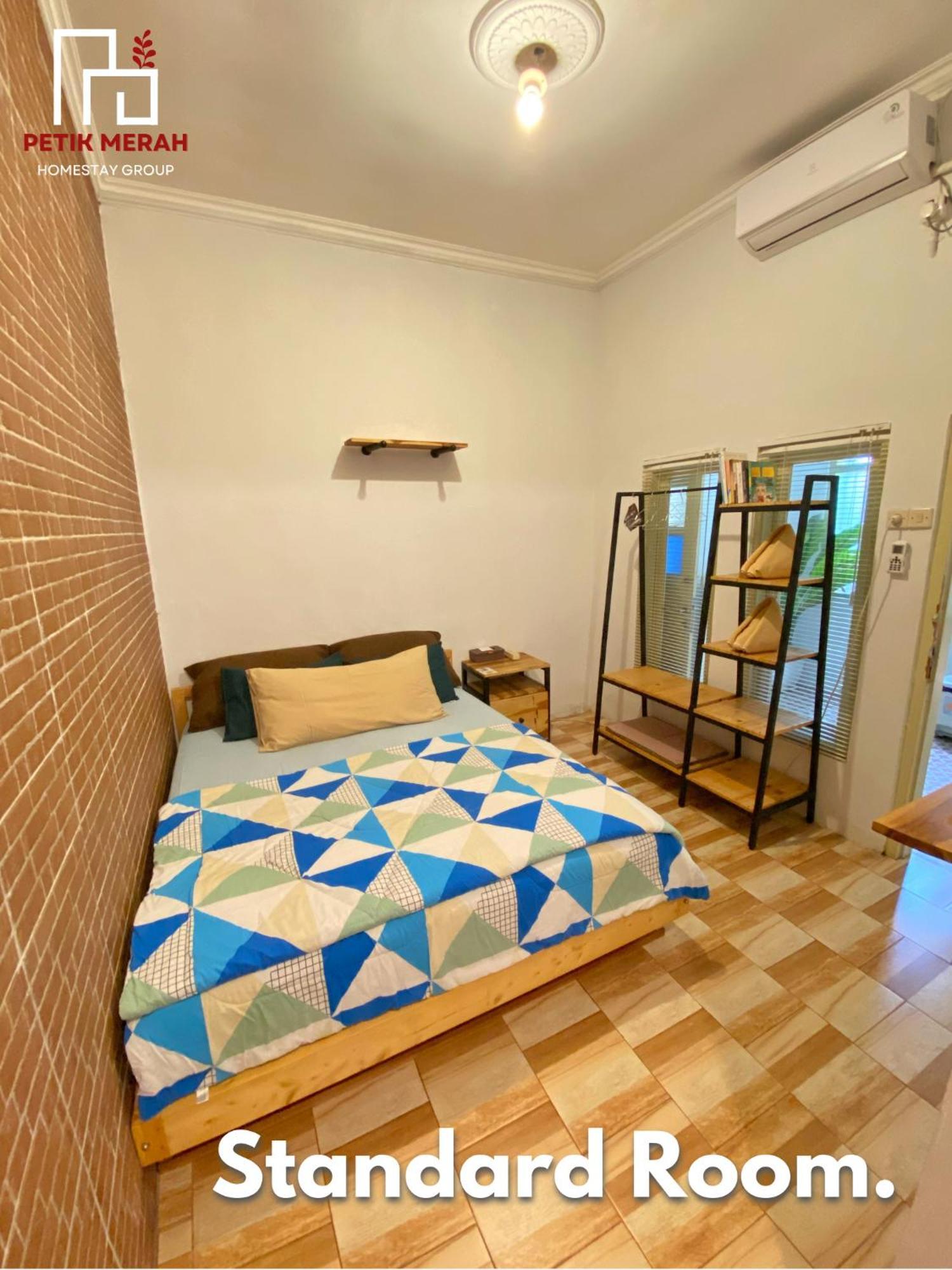 Petik Merah Homestay Pakualaman Kültér fotó